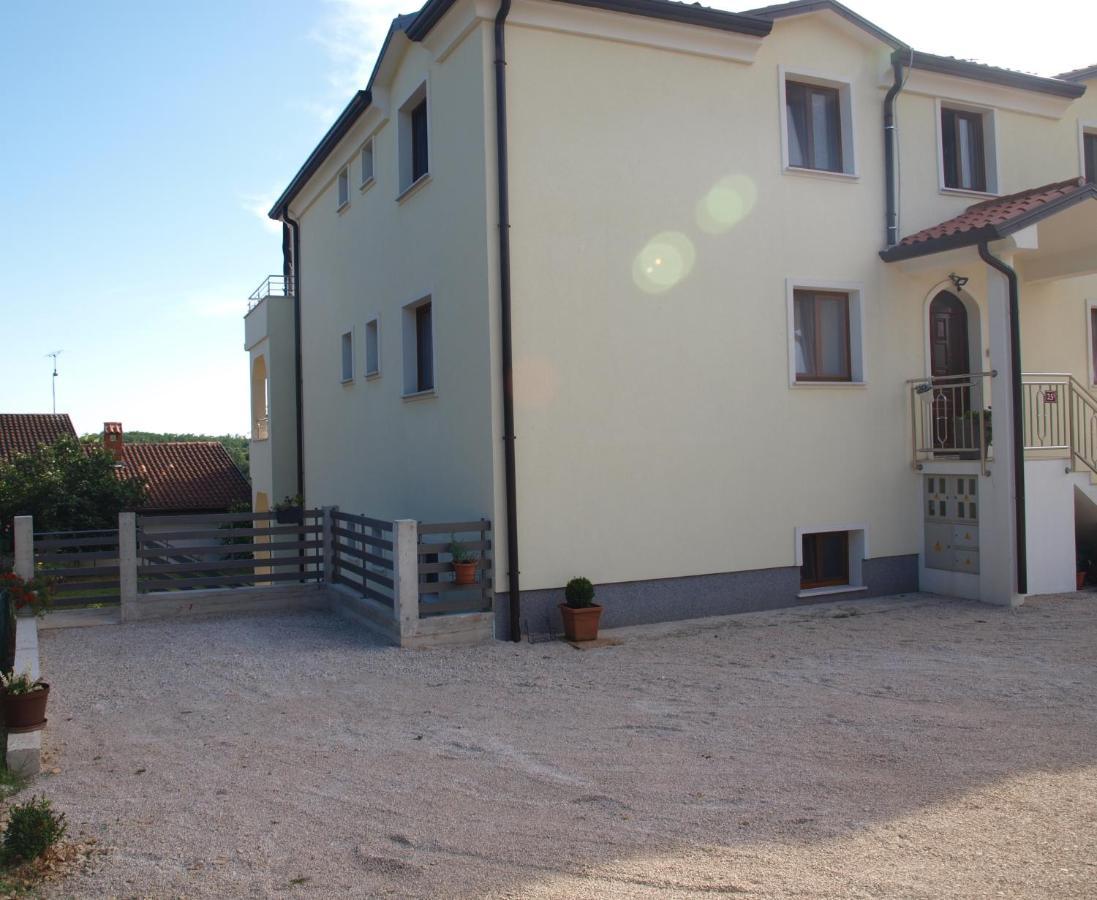 Apartments Mirasol Umag Exterior photo
