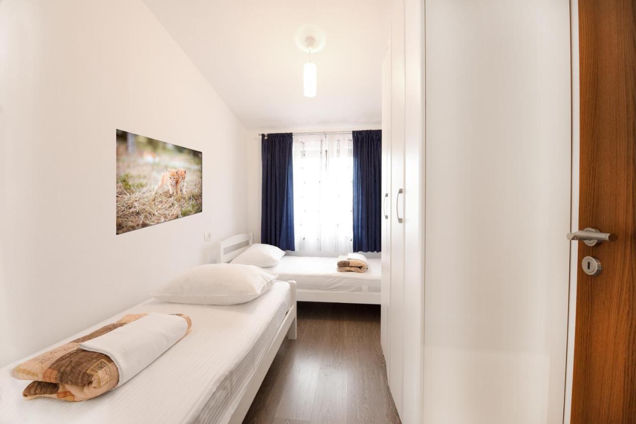 Apartments Mirasol Umag Exterior photo