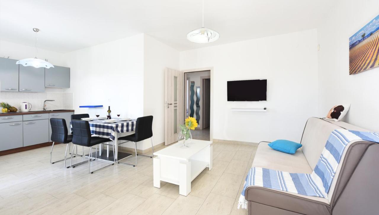 Apartments Mirasol Umag Exterior photo